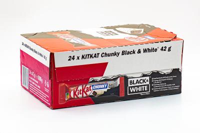 Шоколадный батончик темный и белый Kit Kat Chunky с хрустящей вафлей 42 гр