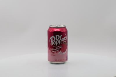 Напиток безалкогольный газированный Dr.Pepper Strawberries & Cream (Доктор Пепер Клубника со сливками) 355 мл